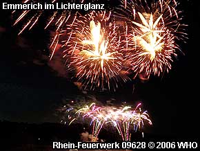 Emmerich im Lichterglanz Feuerwerk Rheinschifffahrt